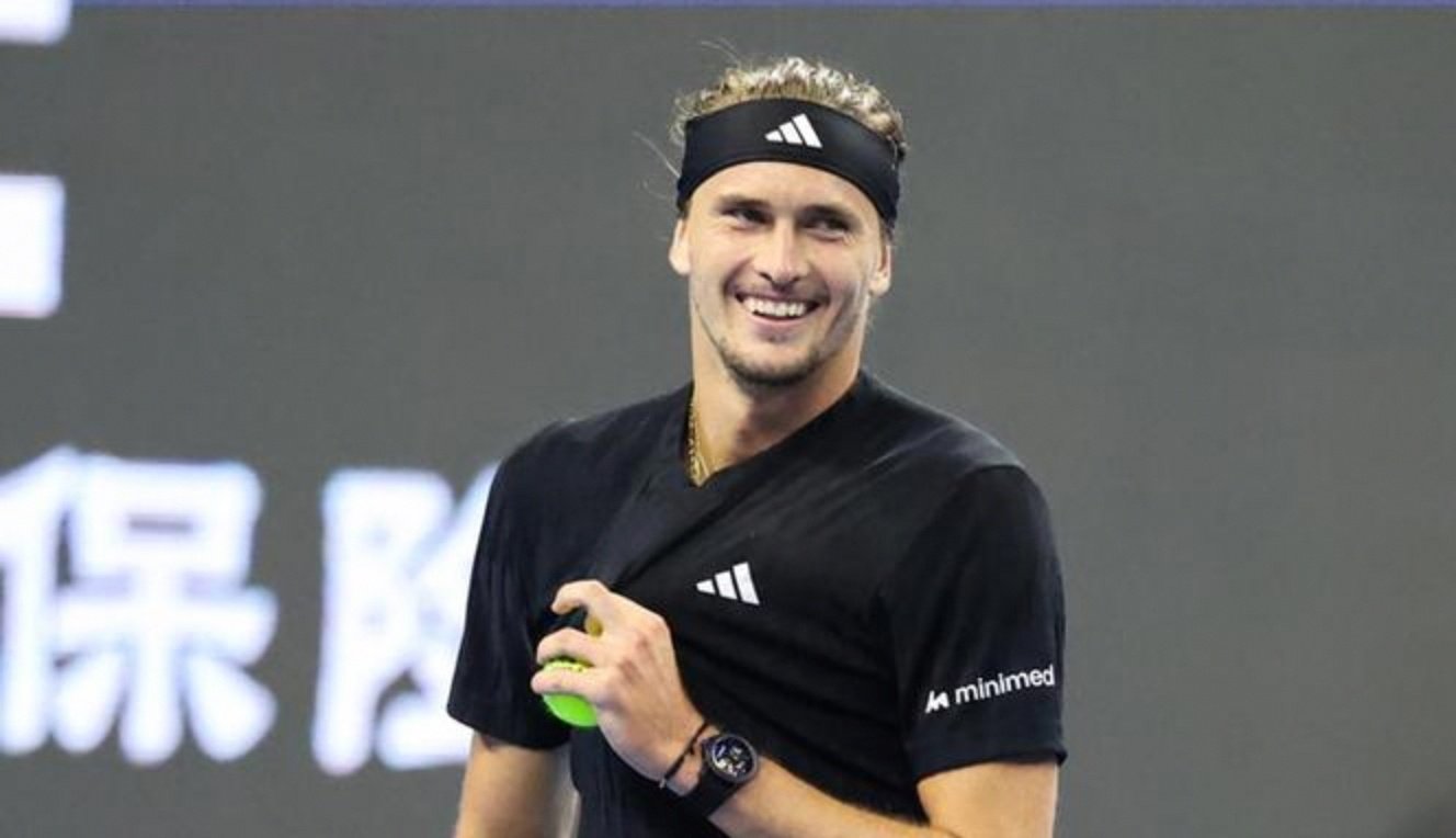 英国网球队鏖战意大利网球队，兹维列夫送出助攻的简单介绍