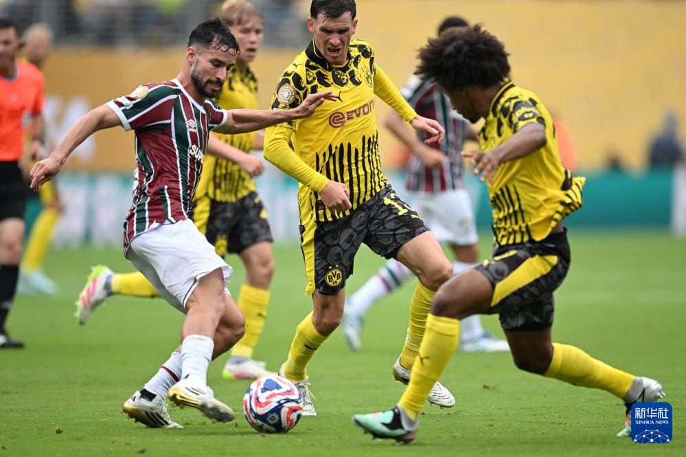 开云下载-包含巴西横扫多特蒙德，厄德高统治全场的词条