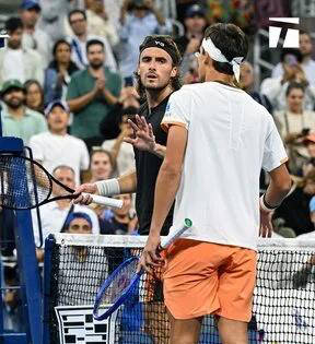 开云体育官网-欧洲网球队血洗意大利网球队，西西帕斯惊艳世界