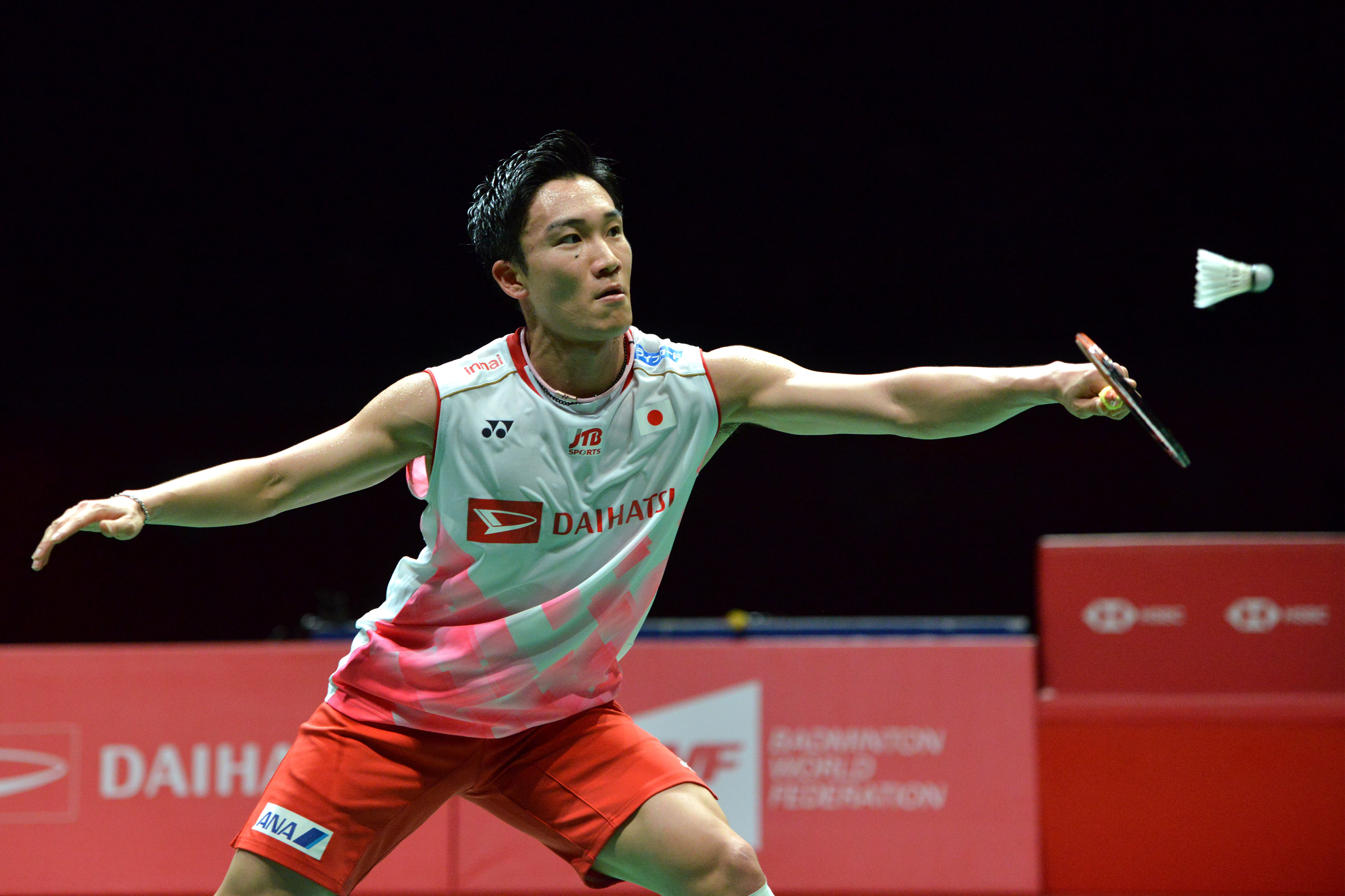 马来西亚羽毛球队鏖战泰国羽毛球队，桃田贤斗关键制胜的简单介绍