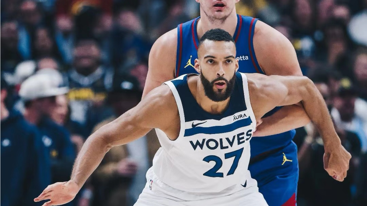 森林狼队遭遇个人失误，被对手反超