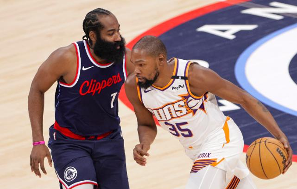 包含快船老将因伤缺阵，球队防守岌岌可危的词条