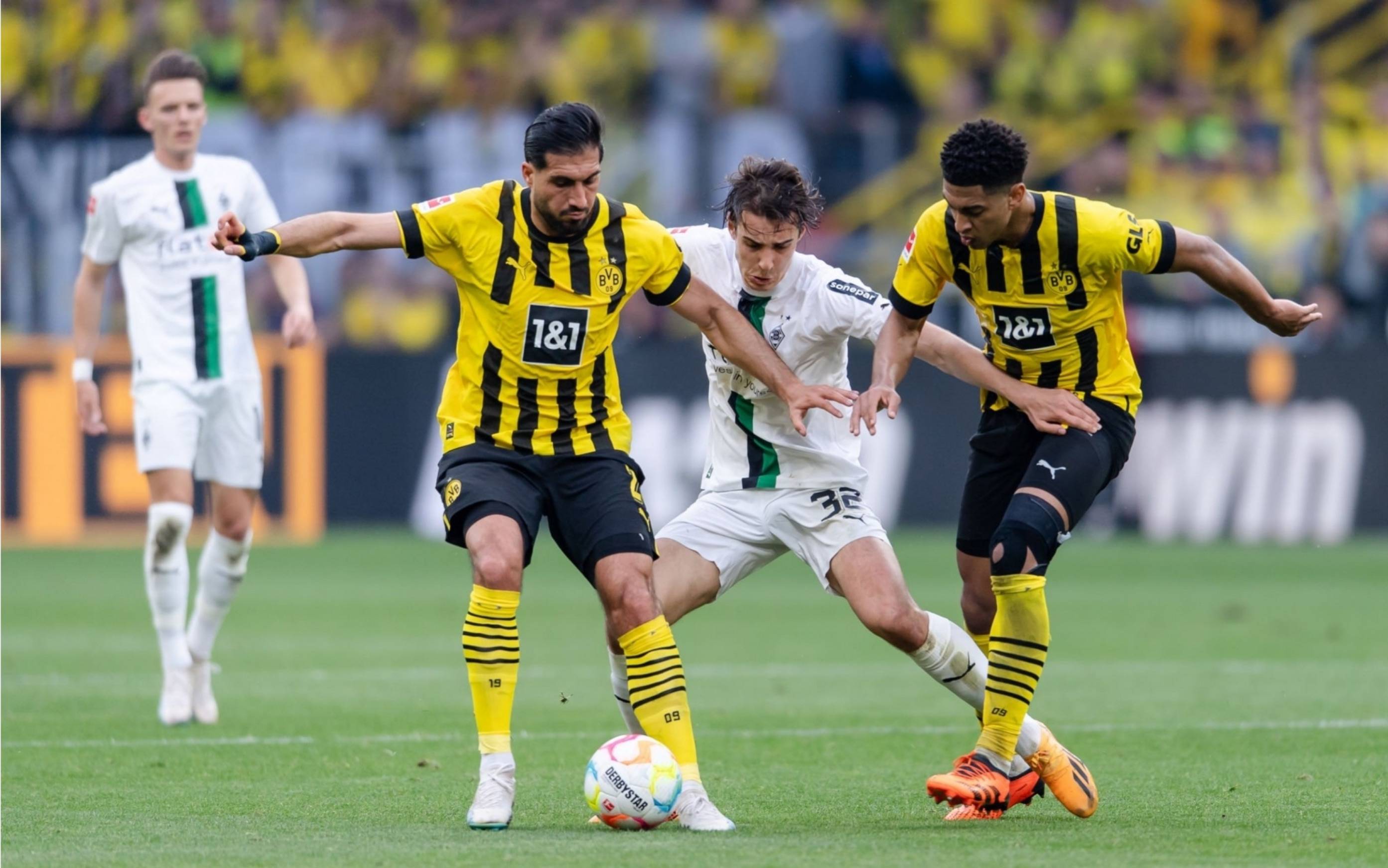 门兴格拉德巴赫前锋连续进球，神勇表现的简单介绍