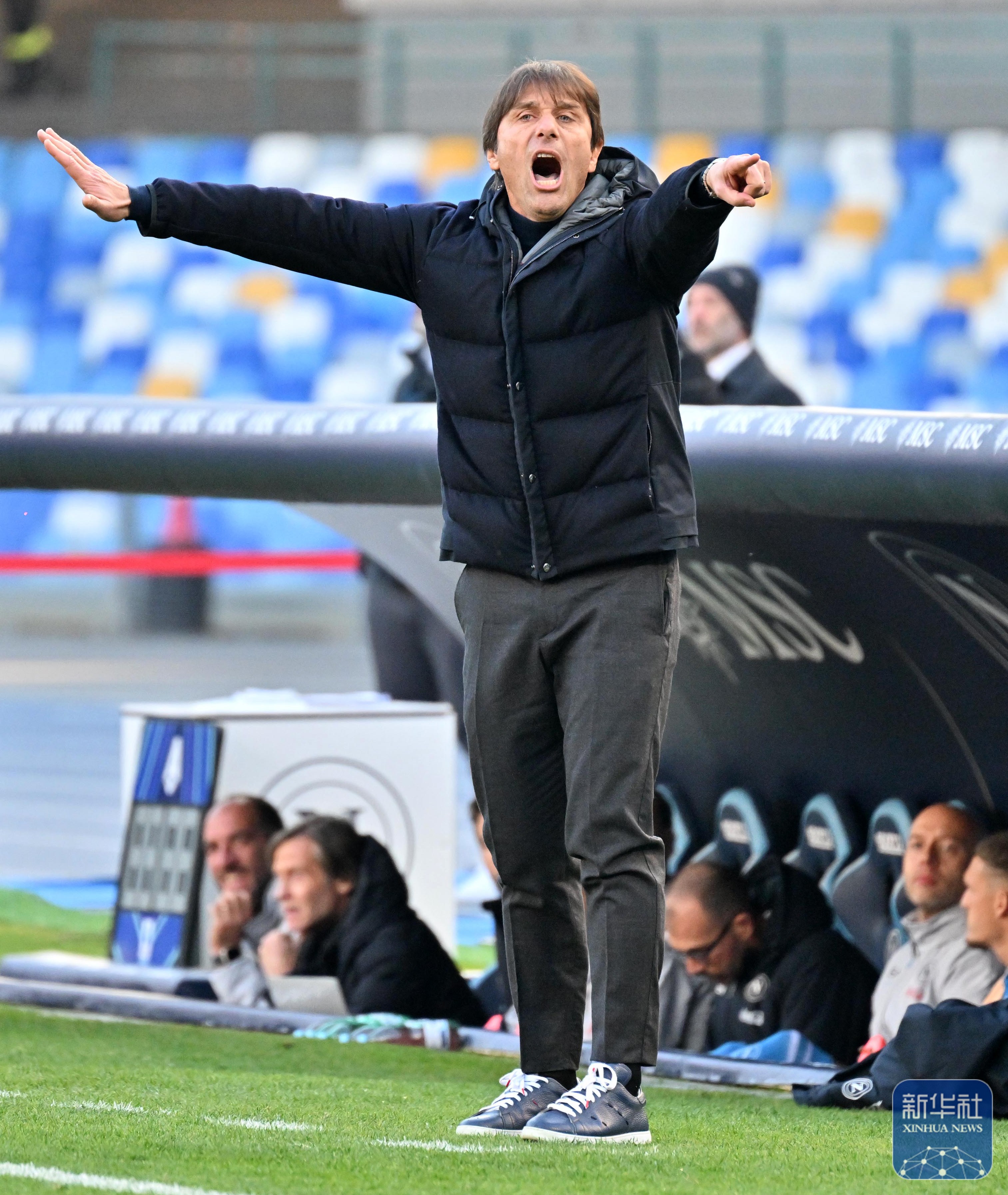 关于曼城客场作战,挑战意大利劲旅那不勒斯的信息 关于曼城客场作战,挑战意大利劲旅那不勒斯的信息