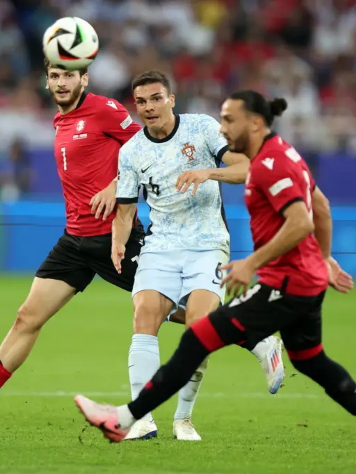 葡萄牙淘汰克罗地亚晋级半决赛，奥克兰无缘四强的简单介绍