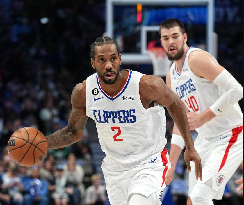 包含快船不敌太阳，伦纳德全场表现暗淡无光的词条