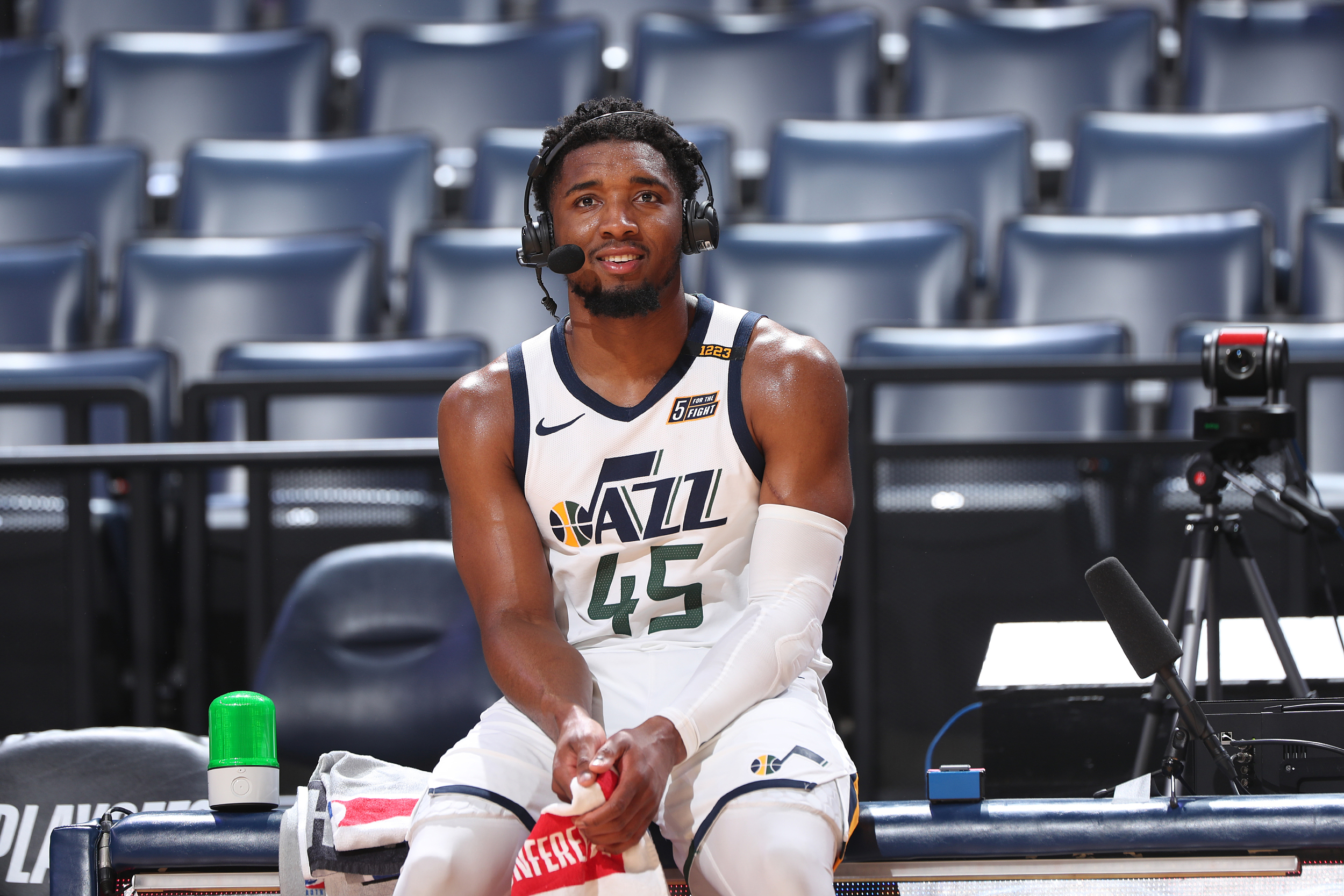 开云体育平台APP-魔术球队获胜！奥兰多队员积极参与比赛的简单介绍