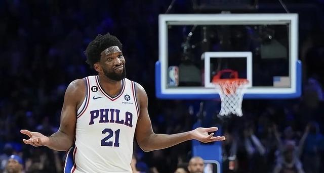 关于掘金碾压爵士，恩比德爆发神勇的信息