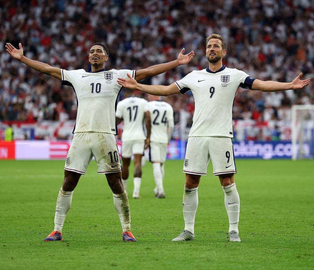 英格兰队完胜波兰队，奥恰洛夫扛起全队