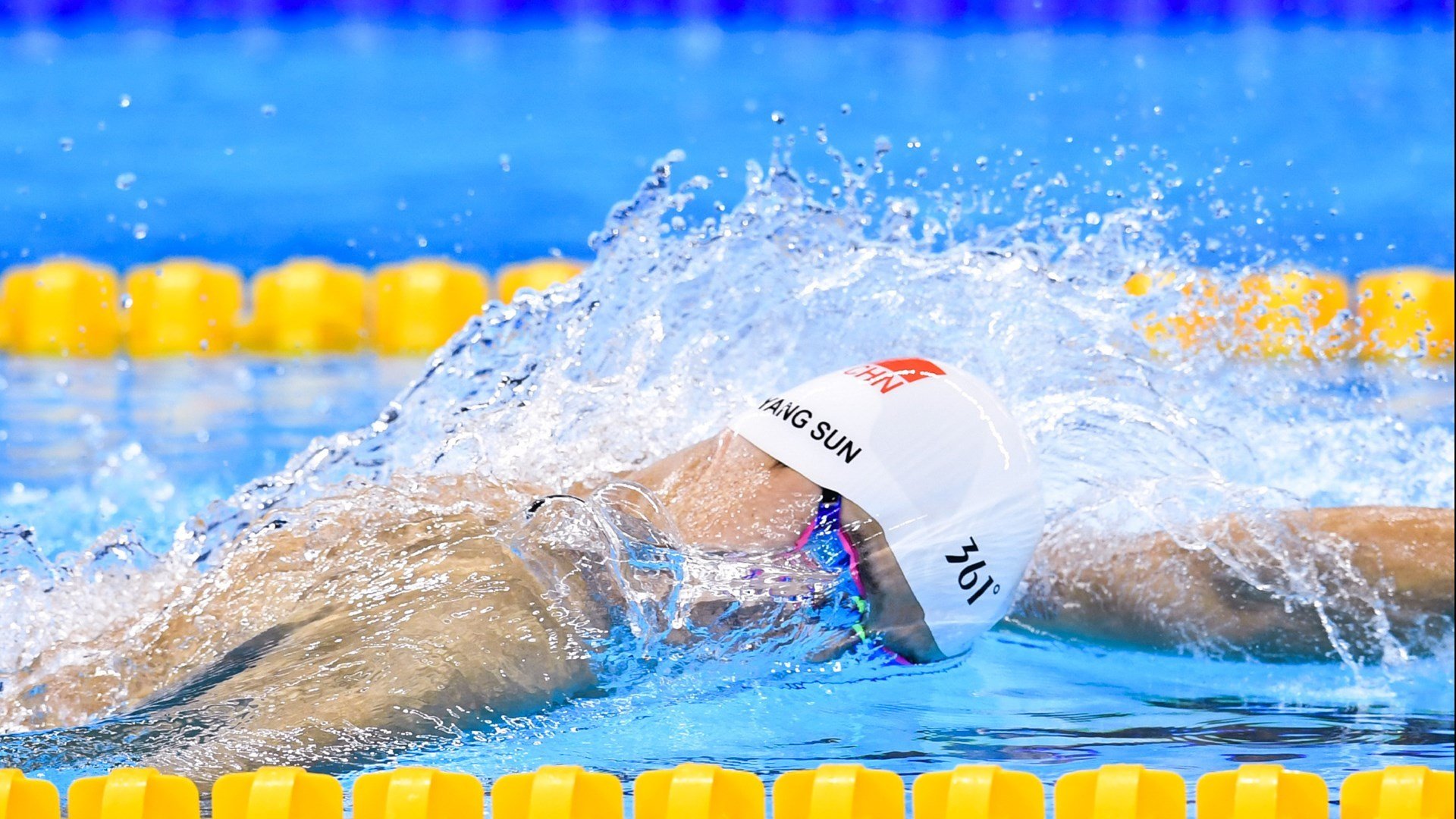 锡安焦点战封神,76人攻防碾压广厦展露冠军相